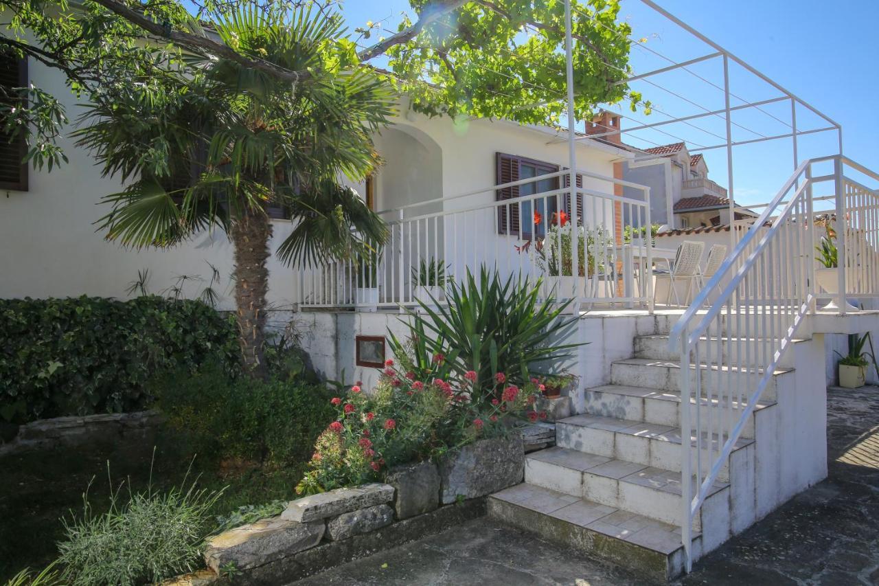 Artistic Summer House Marinovic With Garden&Bbq Supetar Bagian luar foto