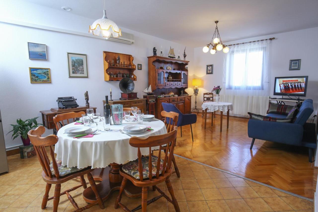 Artistic Summer House Marinovic With Garden&Bbq Supetar Bagian luar foto