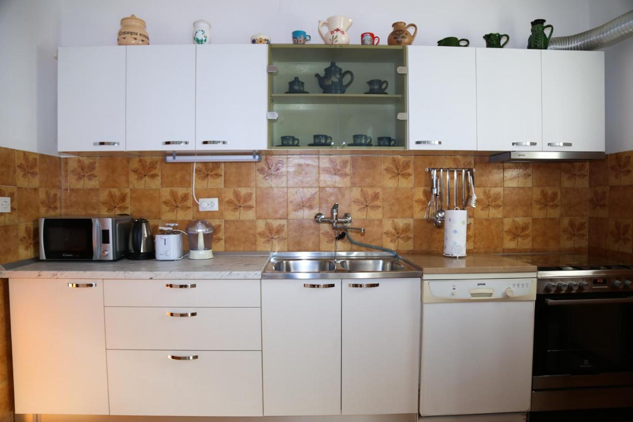 Artistic Summer House Marinovic With Garden&Bbq Supetar Bagian luar foto